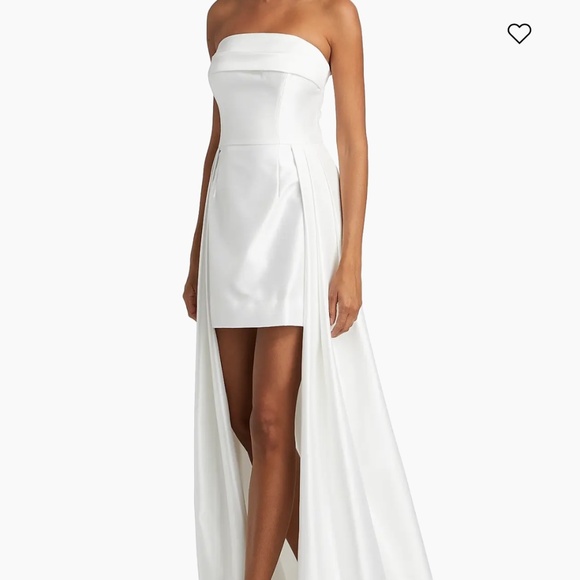 Strapless high low gown with pearl tulle fingerless gloves - Picture 4 of 6